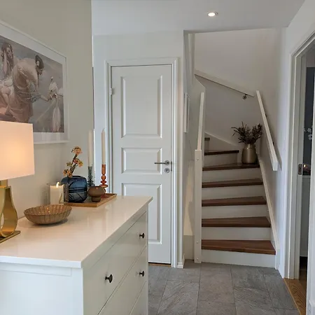 Svaert Nydelig Fritidshytte * Forland