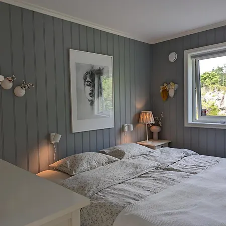 Svaert Nydelig Fritidshytte Nyaraló Forland