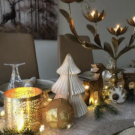 Svaert Nydelig Fritidshytte Forland