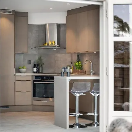 Svaert Nydelig Fritidshytte Forland