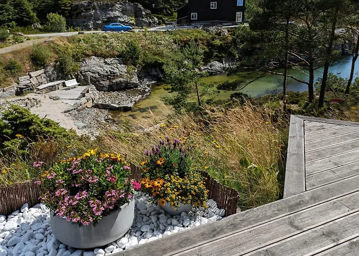 Svaert Nydelig Fritidshytte Ferienhaus *