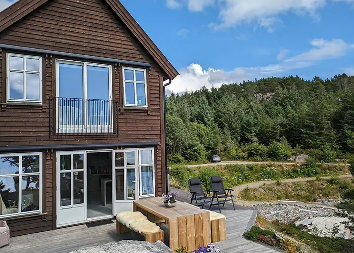 Svaert Nydelig Fritidshytte *